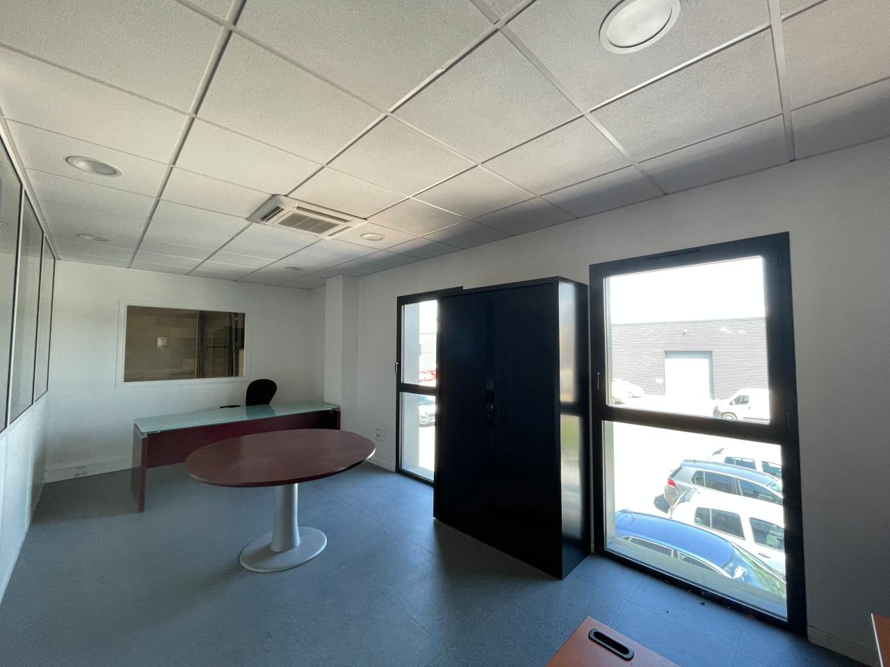 Local d'activité Corbas 373m² Location local d'activité Corbas Rhône OLACT2534234 1